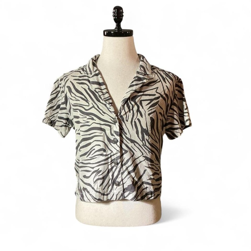 Cynthia Rowley Zebra Button Up Short Sleeve Shirt Women's Coastal Sustainable
